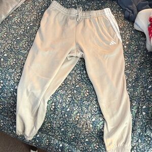 Adidas Cream Colored Sweatpants/Joggers (New without tags) Womens Size XL